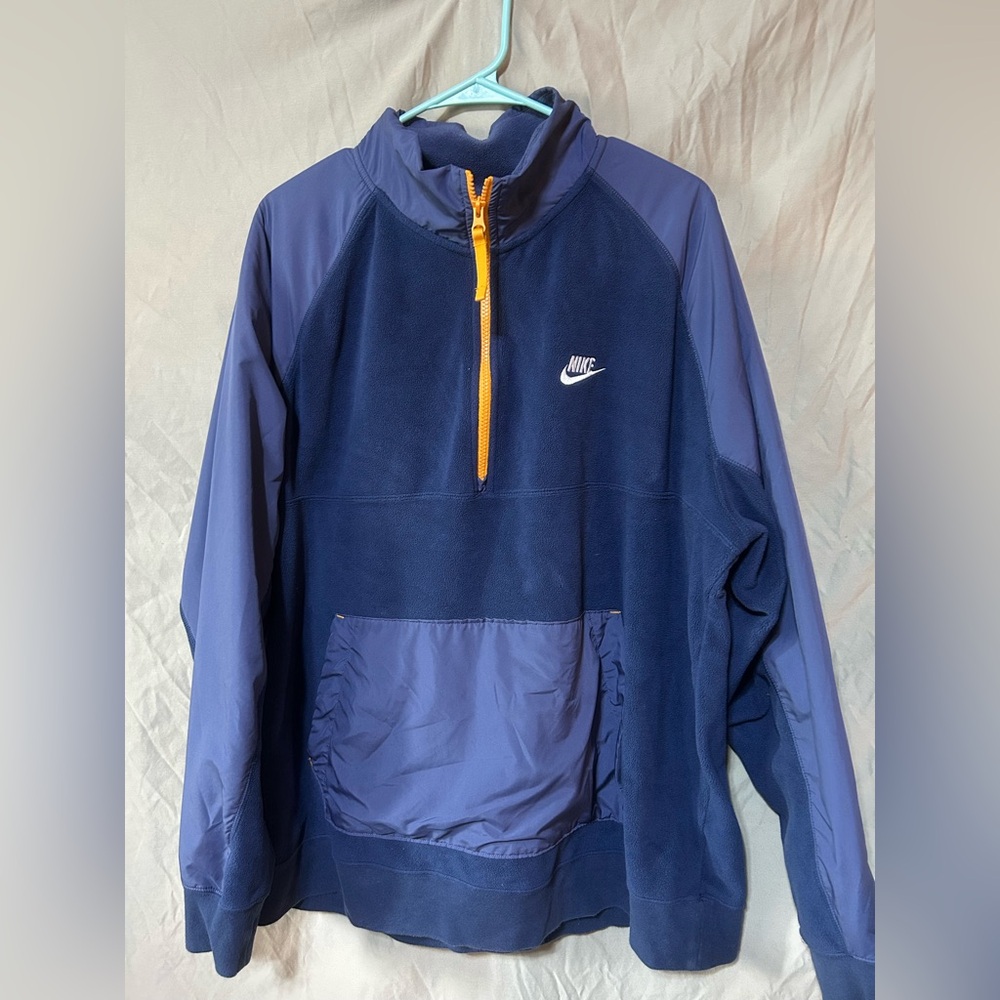 Nike sweatshirt